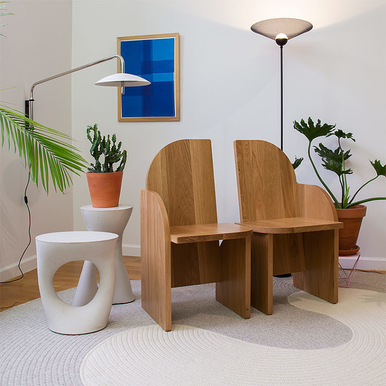 Court，chair，carpet，