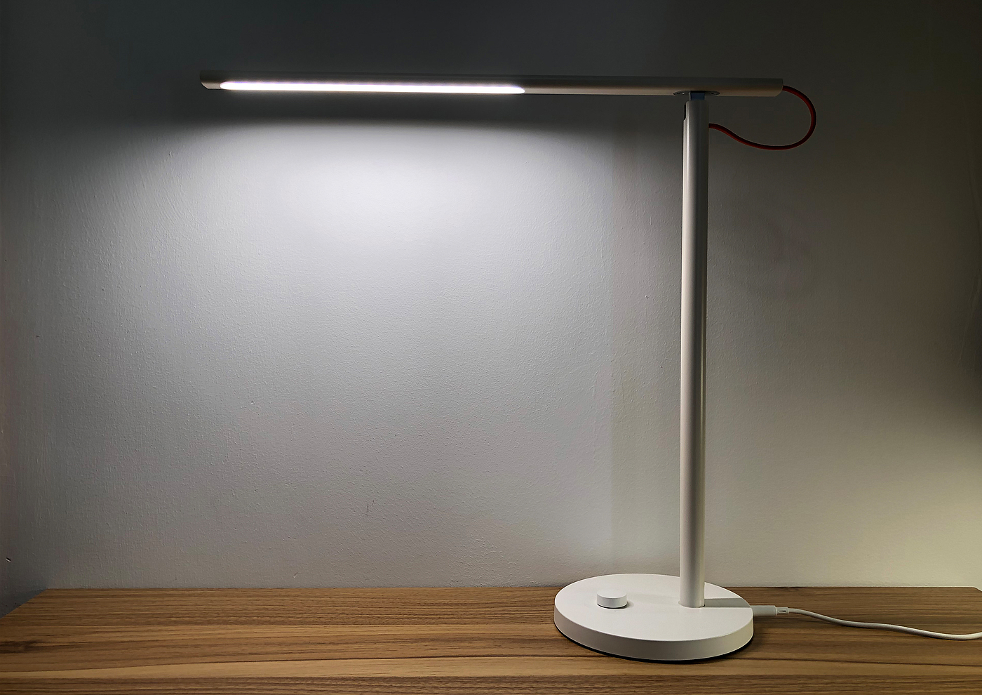 LED desk lamp，Disassemble，Design，