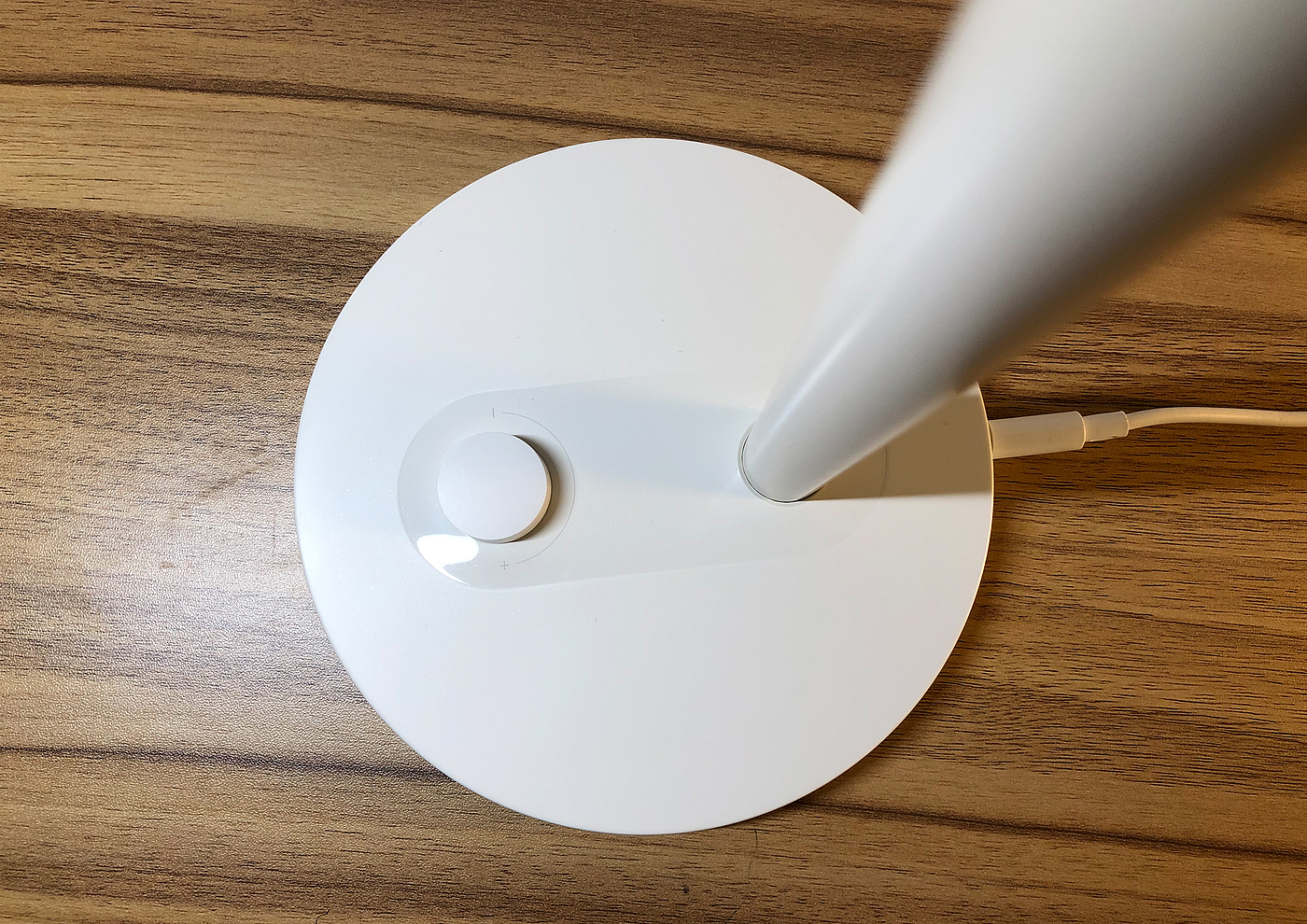LED desk lamp，Disassemble，Design，