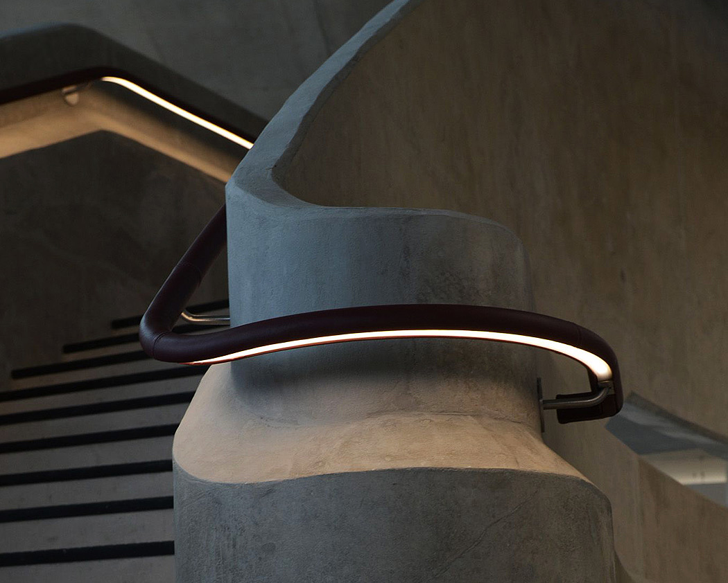 indoor，stairs，Sense of space，