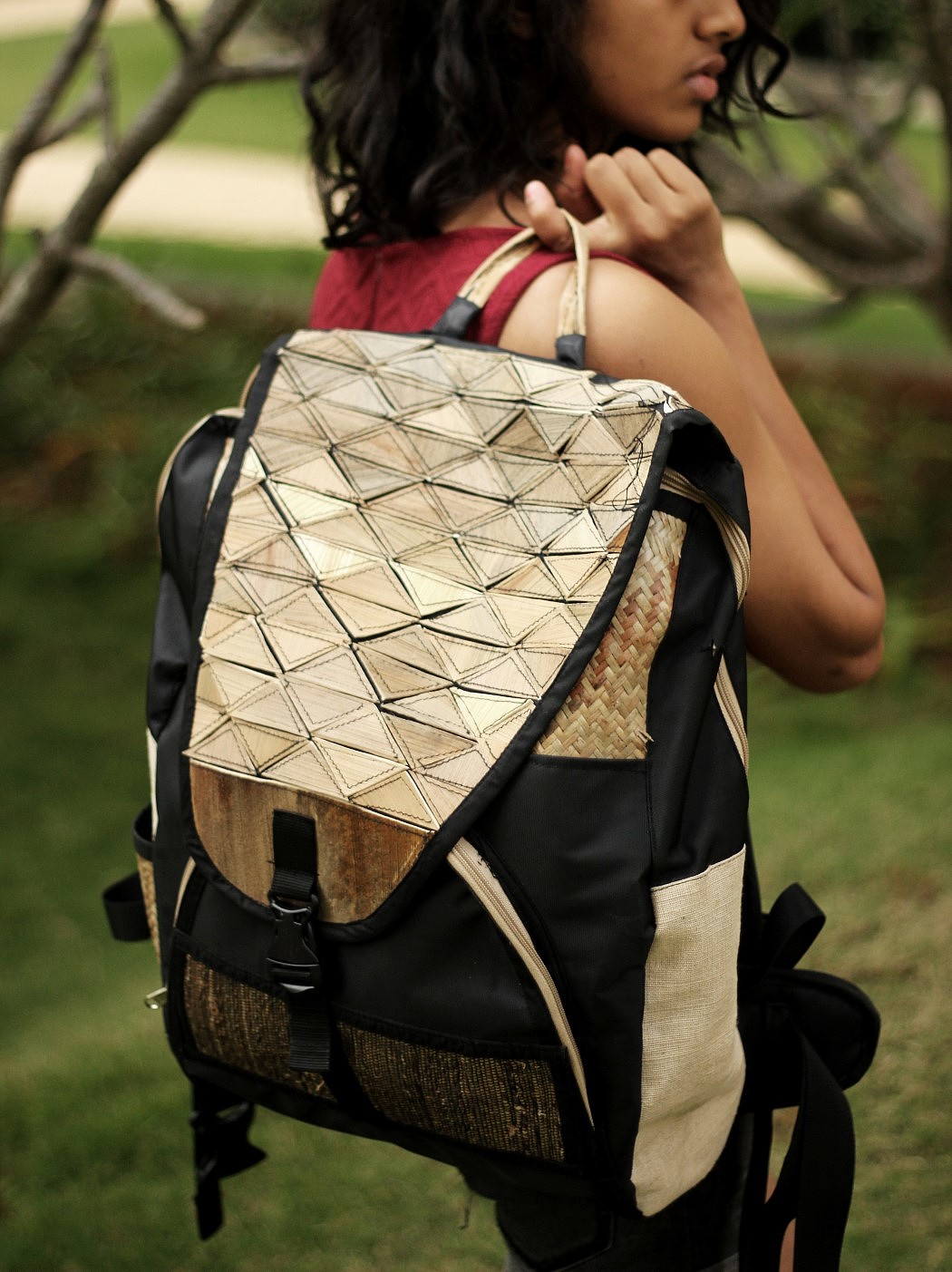 Palm bark，knapsack，brown，