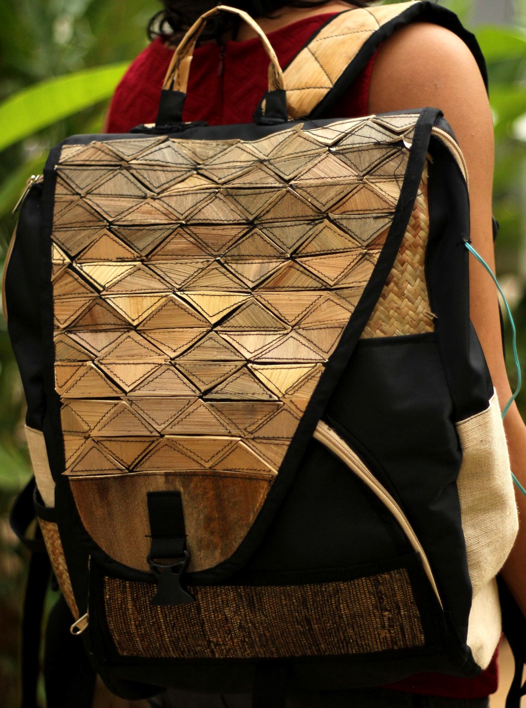 Palm bark，knapsack，brown，