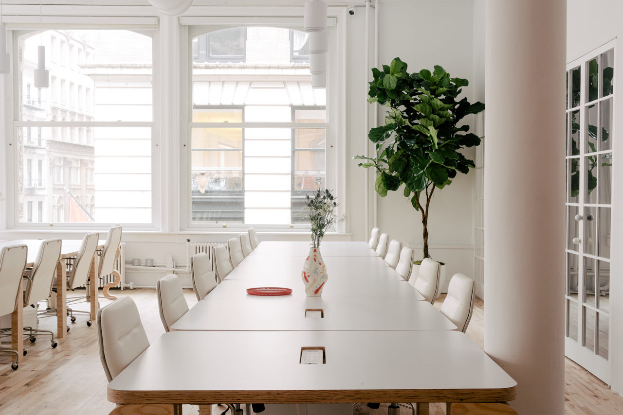 office，Billie，Minimalist，Michael Yarinsky，indoor，