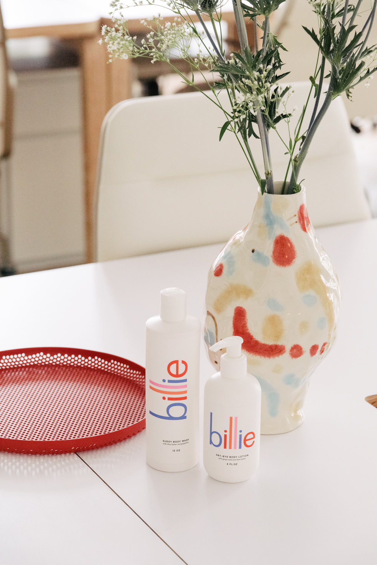 office，Billie，Minimalist，Michael Yarinsky，indoor，