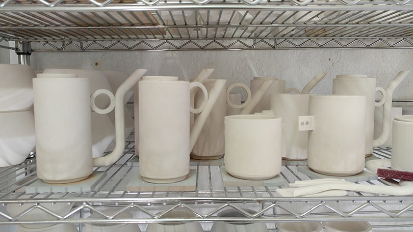 white，ceramics，Small functional watering can，