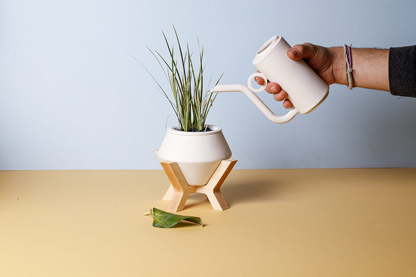 white，ceramics，Small functional watering can，