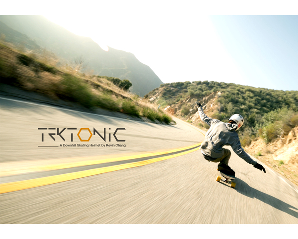 protective clothing，Helmet，motion，outdoors，wear，