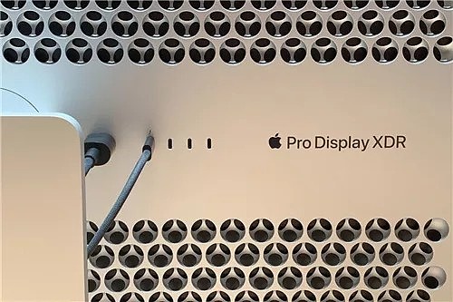 Apple，