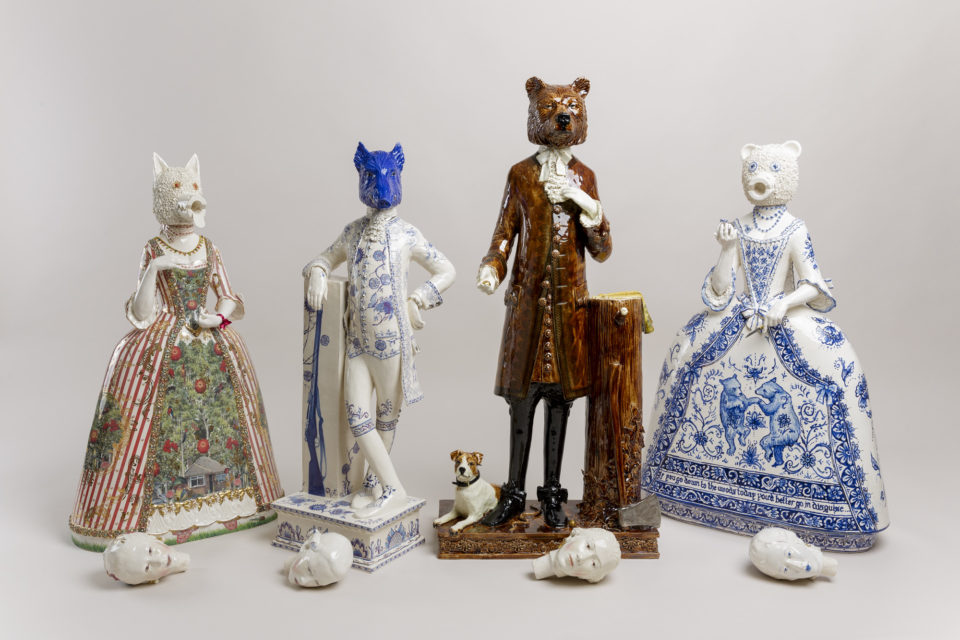 industrial design，Either beauty or ugliness，lustrous and dazzling，