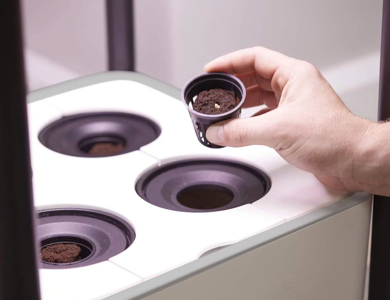 white，Planting system，Miracle-Gro，