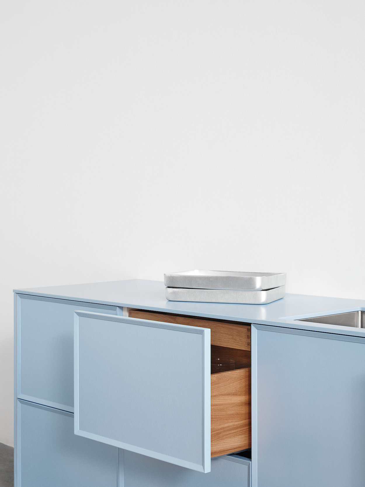 frame，Minimalist，indoor，