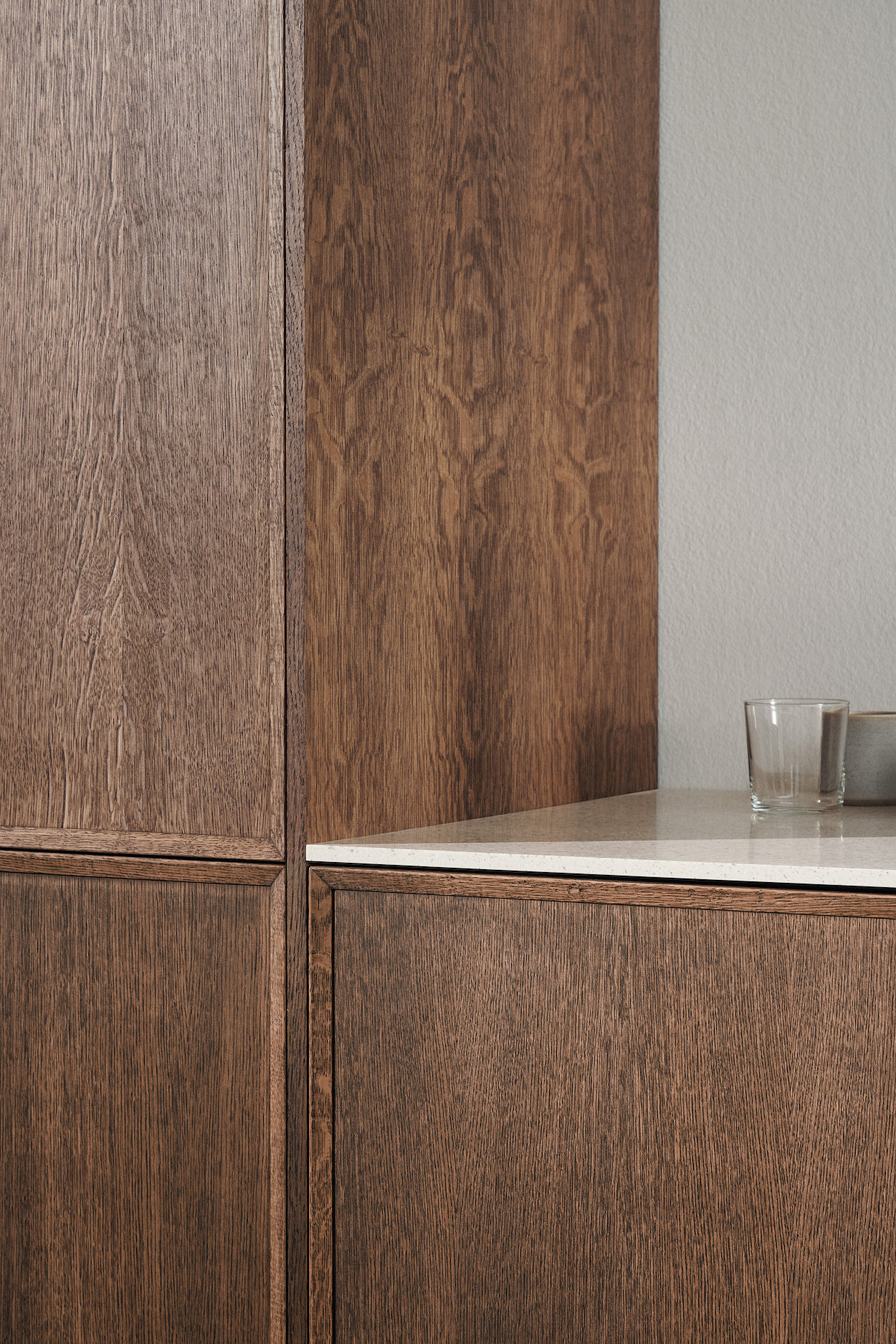 frame，Minimalist，indoor，