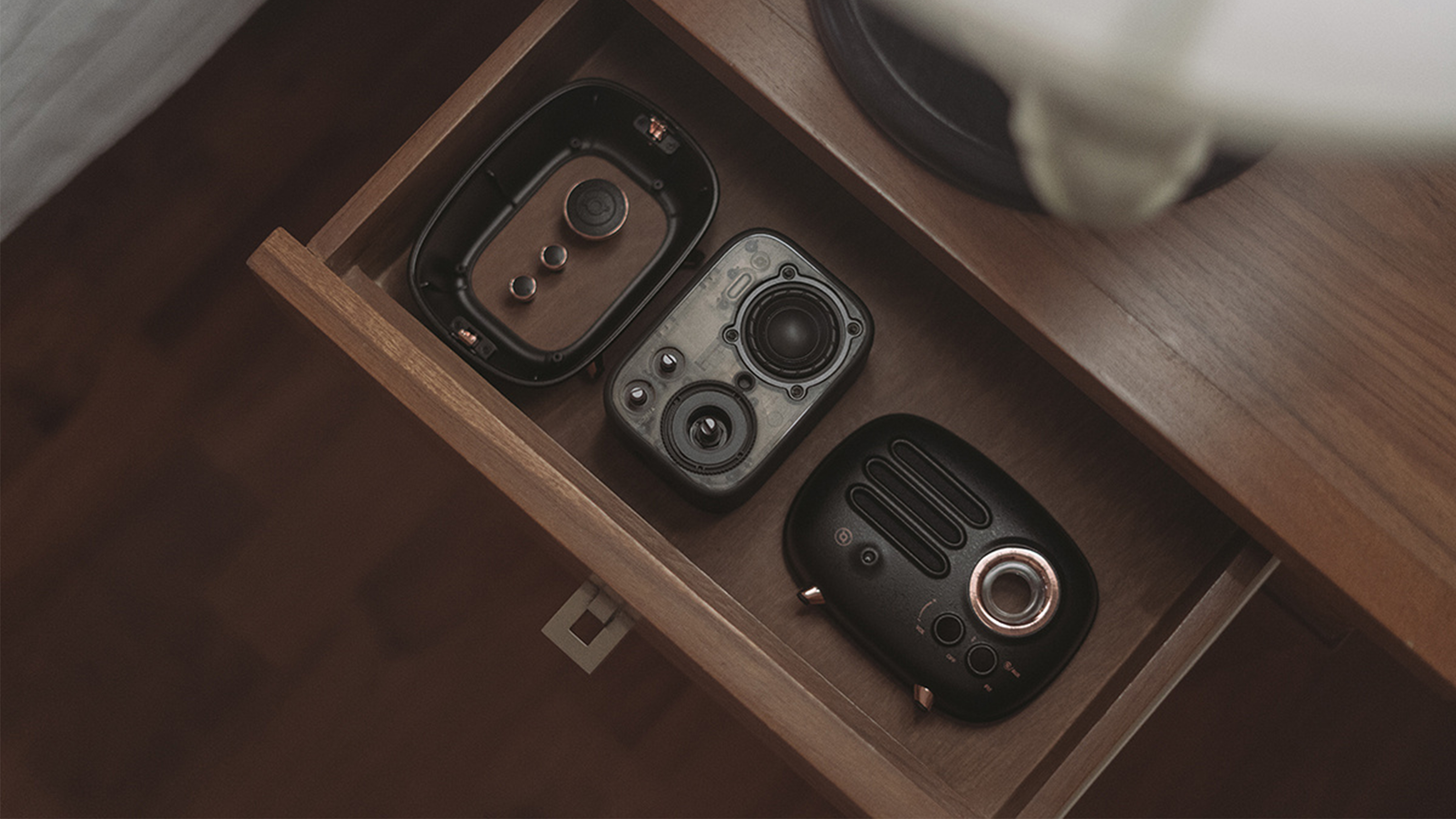 Phase 1，Original design of puxiang.com，Elvis Presley，radio，Desk lamp，