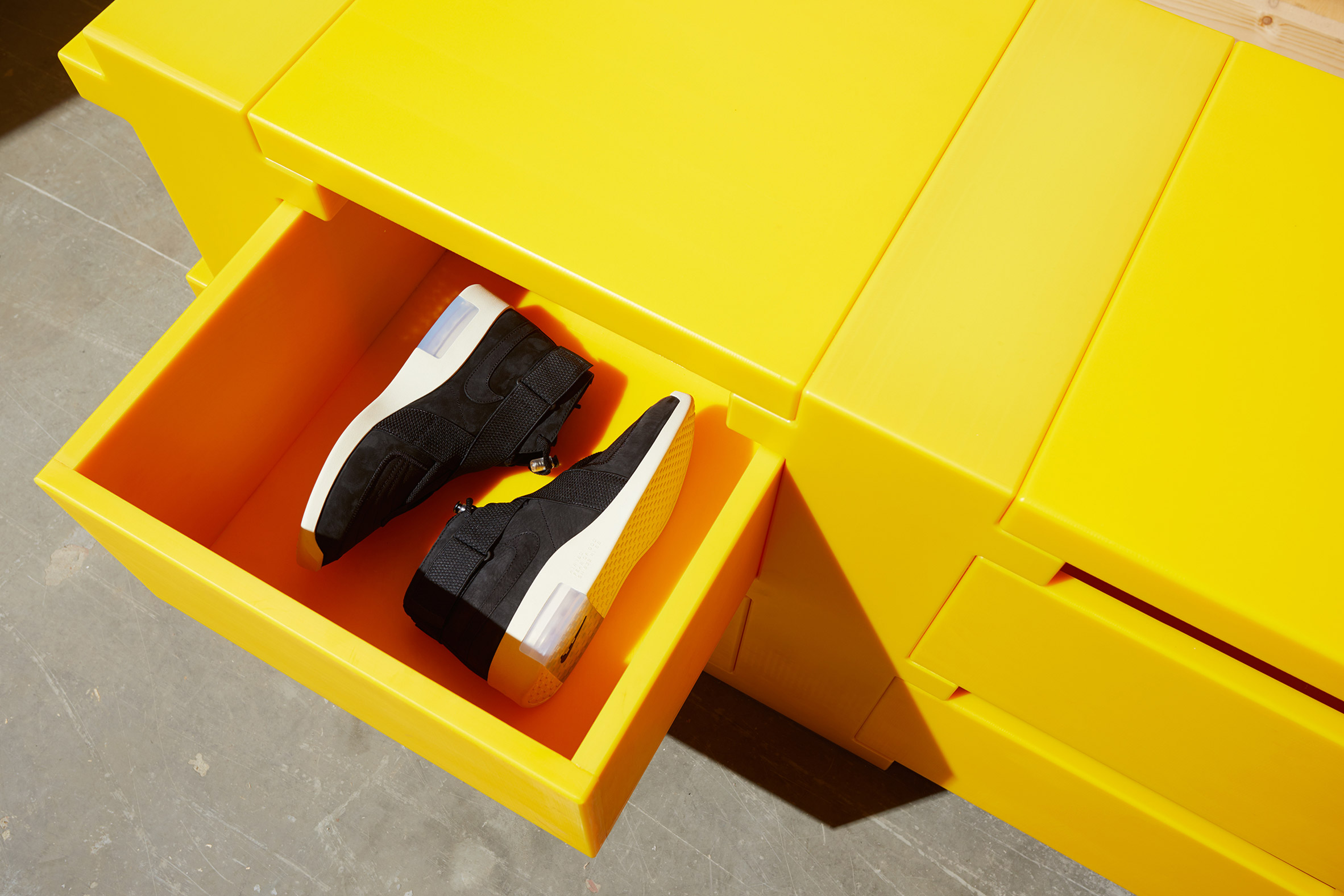 cabinet，Philip marouin，Industrial Office，