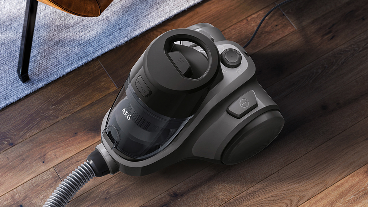 black，Vacuum cleaner，AEG LX5，