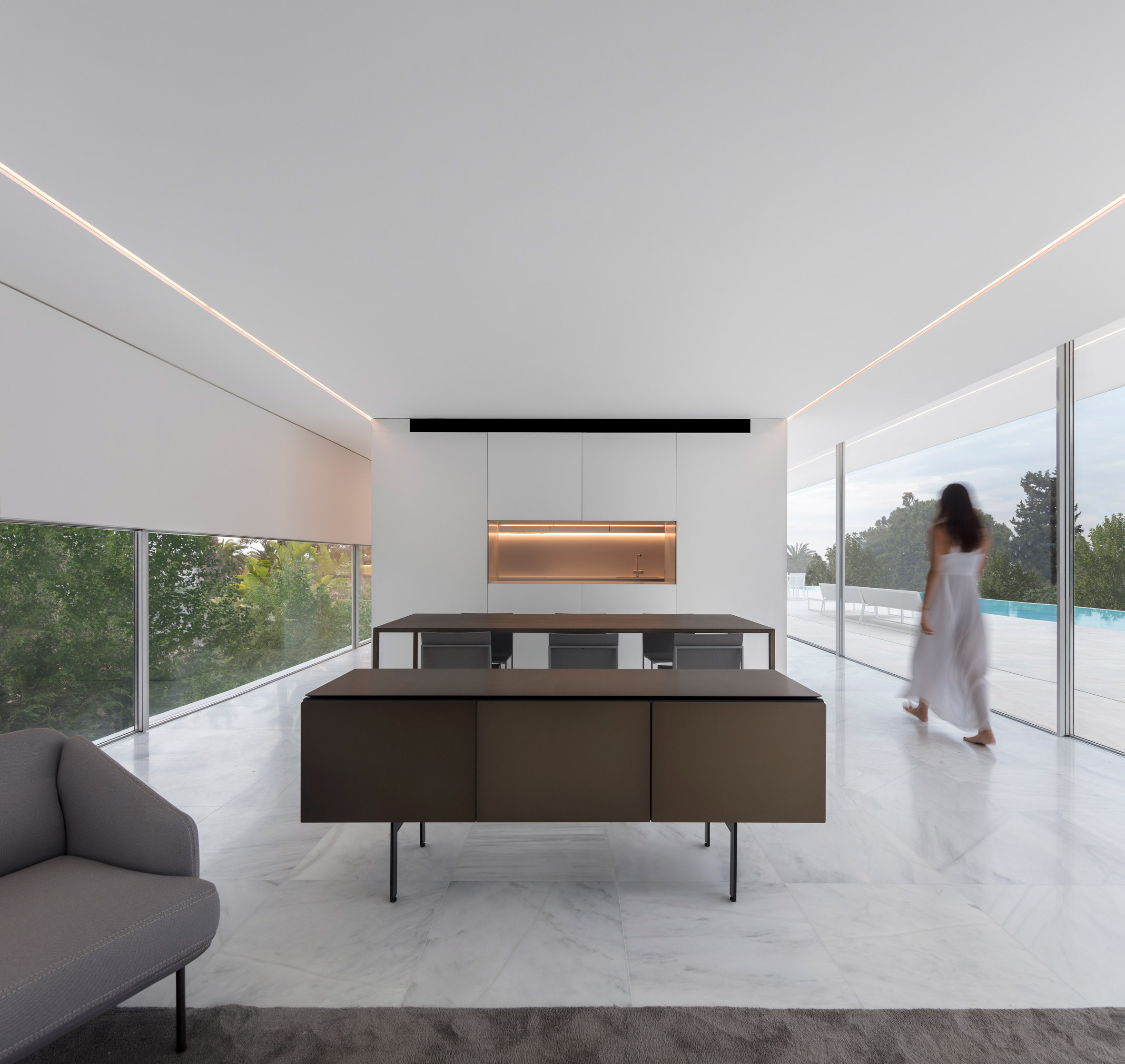 glass house，T-shape，white，house，Hoffman House，