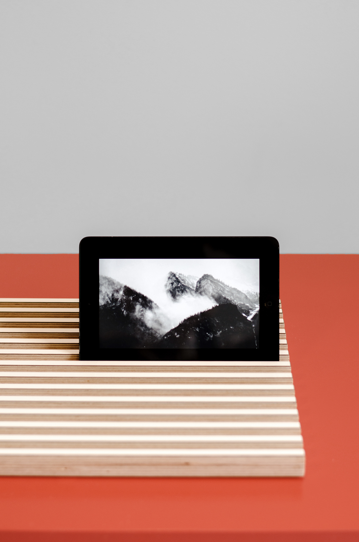 Ripple，Mobile phone bracket，woodiness，