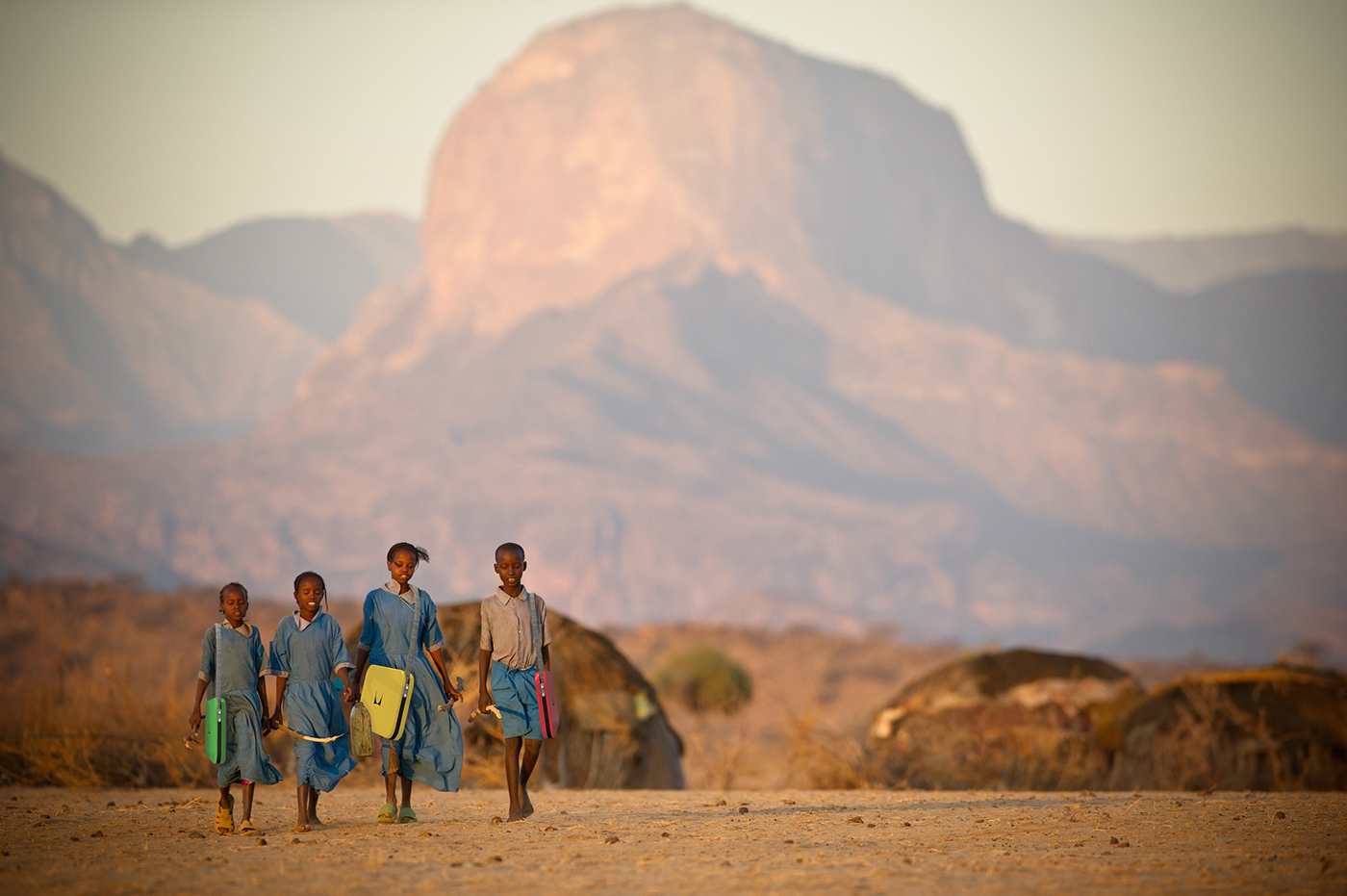 left-behind children，Home Furnishing，furniture，a bag，multi-function，