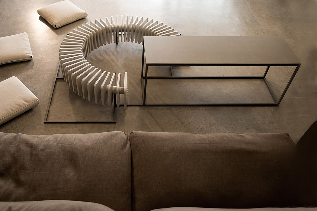 fire，Coffee table，Heating，Daniel Davda，