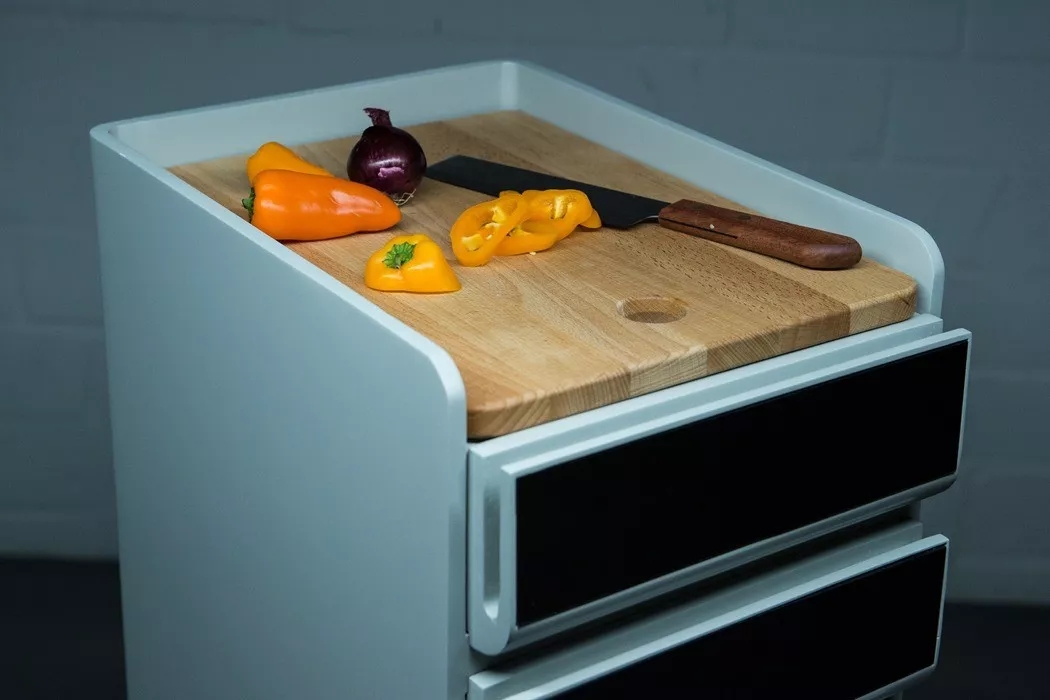 indoor，family，kitchen，