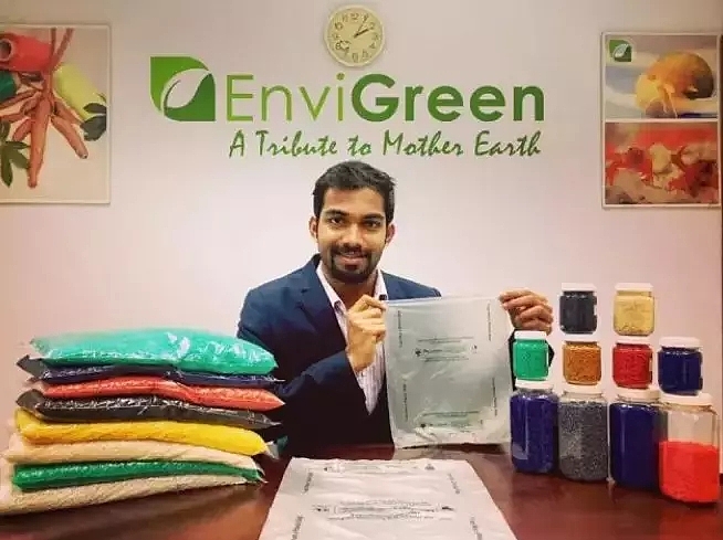 Nanotechnology，plastic bag，LINE-X，a helmet and armor，EDCC，
