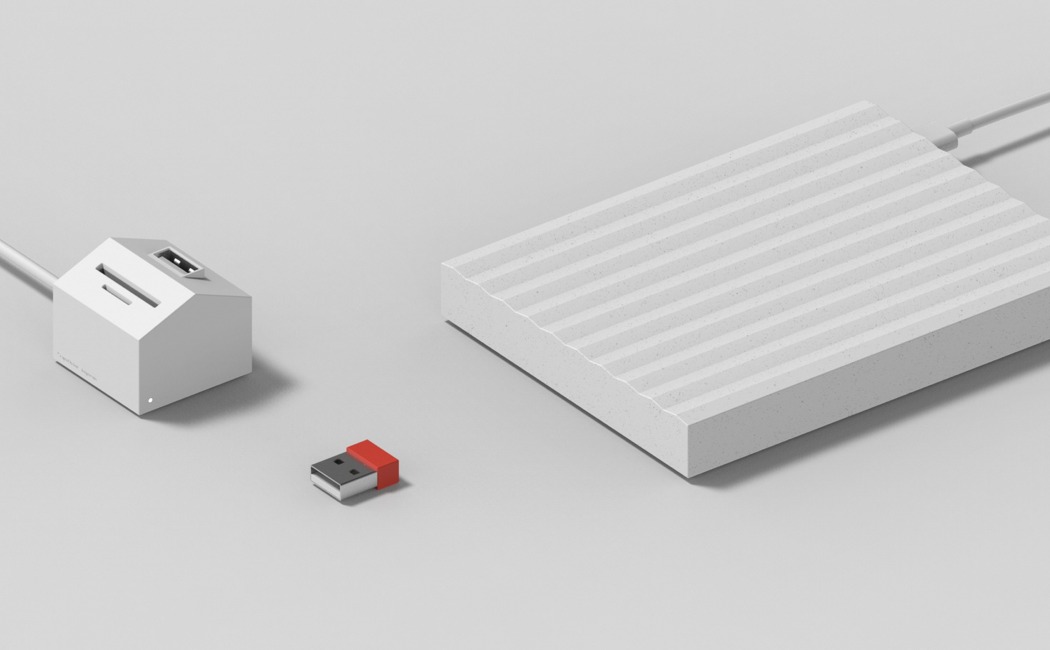 Digital，white，mobile hard disk drive，