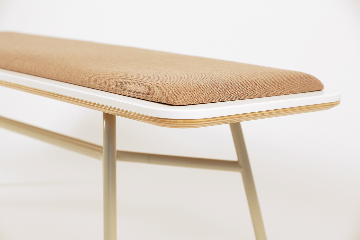 bench，Laps，Aziz Belkharmoudi，