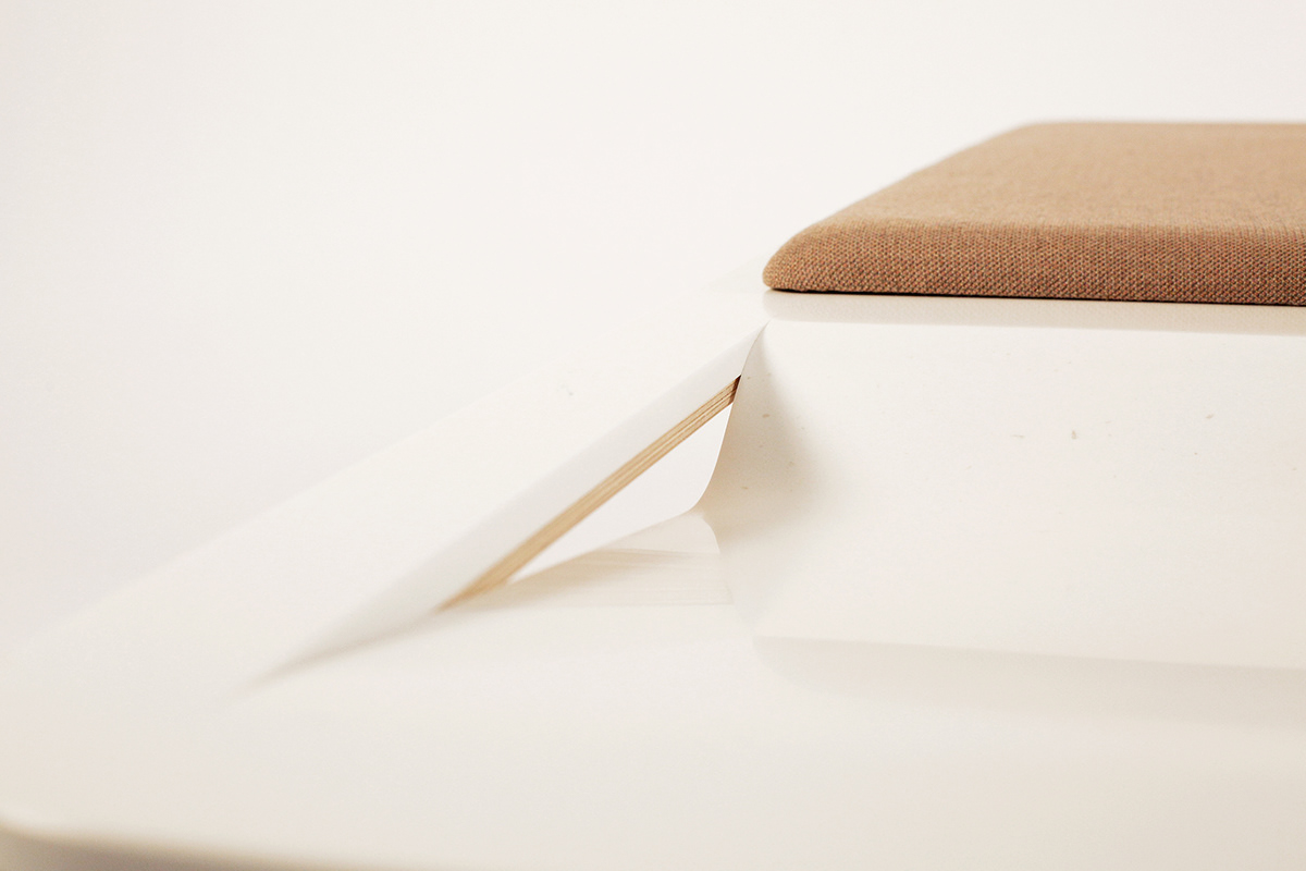 bench，Laps，Aziz Belkharmoudi，