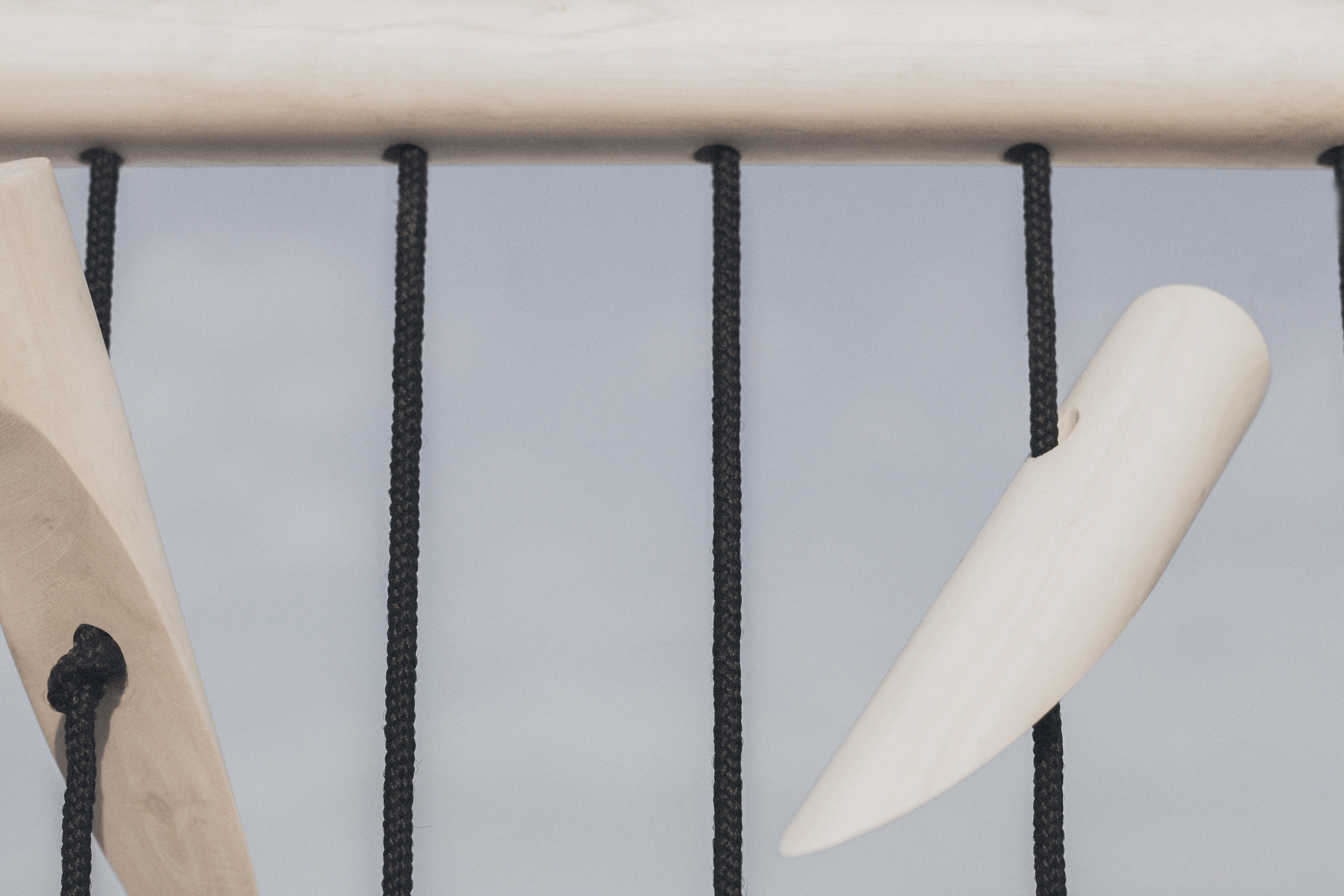 Bench surface preparation，Bench，Creative bionics，Book storage，Side table of tea table，Bird，Coat rack，furniture design ，